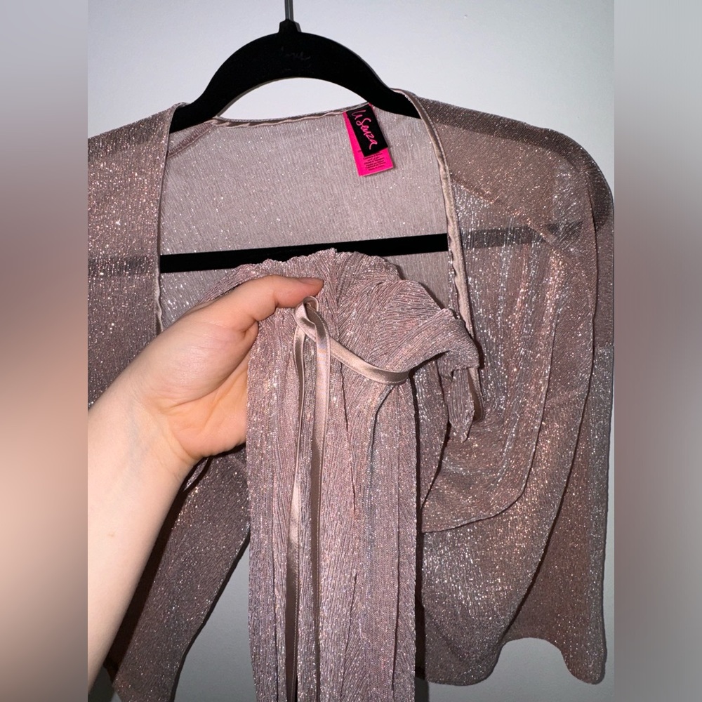 Shimmering Lingerie Robe 🤍🤍🤍💫 - Picture 5 of 5